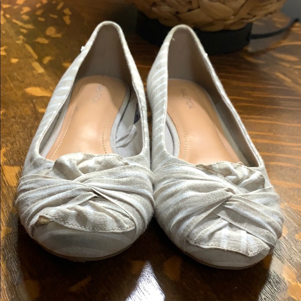 Nautica beige and white stripe flats